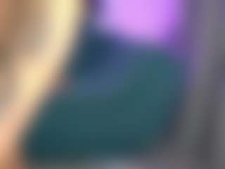 Live cam show with SinfulStar - Implants on Camming Site