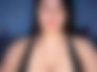 Ellaq's Live Sex Cam Show
