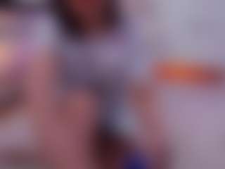 Live cam show with SophieeRain - Sport on xDating
