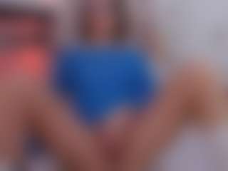 Live cam show with SophieeRain - Bedroom on crypto-cams