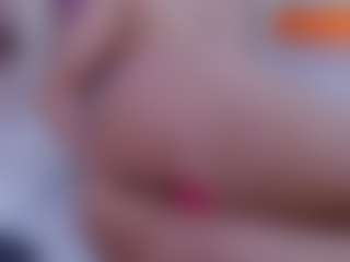 Spettacolo in cam dal vivo con SophieeRain - Roleplay su Camsoda