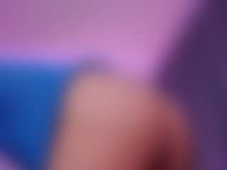 Live cam show with SophieeRain - Sport on Camsoda