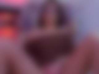 Live cam show with SophieeRain - Brown Hair on Camsoda