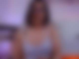 Show in cam erotica live di SophieeRain