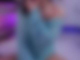 Live cam show with SophieeRain - Sport on madthumbs