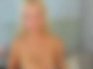 Live cam show with KristyMiss - Blue Eyes on Camsoda