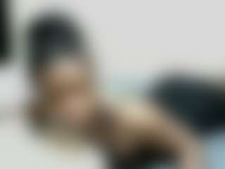 Live cam show with sweetbony - Ebony Petite on CamClone