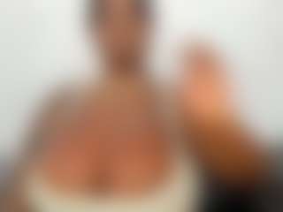Live cam show with ANA-FUENTES - Ebony Fetish on Dolls Live