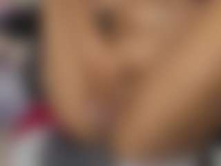 Live cam show with Isa-perez - Latina on Camsoda | colombia