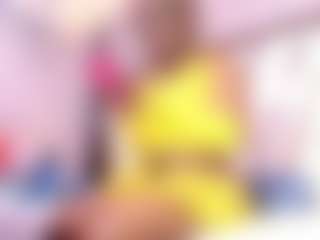 Live cam show with lola-hornei - Amateur on Uber Horny
