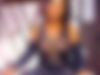 Live cam show with lola-hornei - Brown Eyes Ebony on intimatelivegirls.com