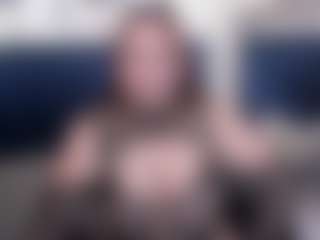 Live cam show with Alaia Carter - Brown Hair on Stripli.com