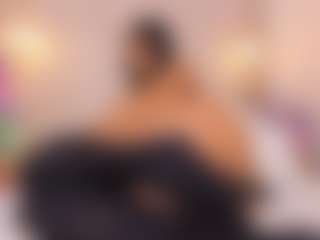 Live cam show with Alexa-millers - Public Ebony on Camsoda Late Night