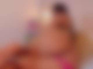 Live cam show with Alexa-millers - Petite on Camsoda