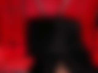 Live cam show with Luna - Small Tits on Camming Site