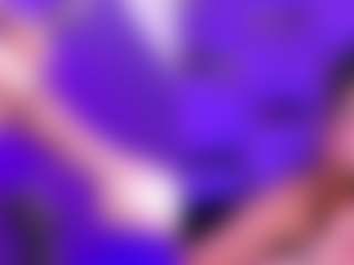 Live cam show with Luna - Joi on googirlz