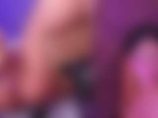 Live cam show with Luna - Amateur on Camsoda