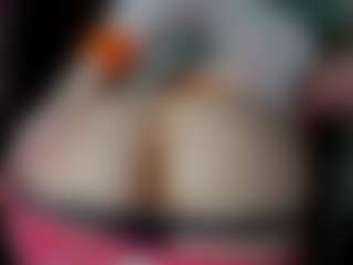 Live cam show with Sofia - Curvy on SinfulBabes