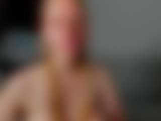 Live cam show with Sofia - Skinny on CamwithHer