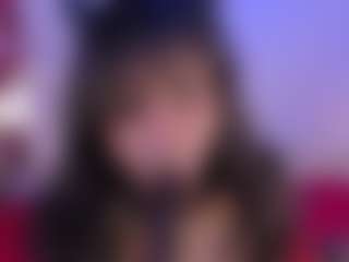 IvannaBellini01's Live Sex Cam Show