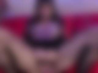 IvannaBellini01's Live Sex Cam Show
