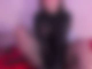 IvannaBellini01's Live Sex Cam Show