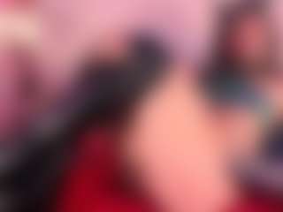 IvannaBellini01's Live Sex Cam Show