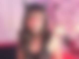 Live cam show with IvannaBellini01 - College on Mixed Magazine Live