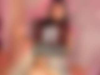 IvannaBellini01's Live Sex Cam Show