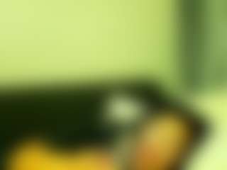 Live-Cam-Show mit BetLu - Slave Asian auf Camsoda