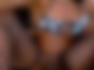 Live cam show with carolinna-doll - Colombia on TeamSkeetLive