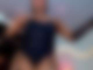 Live cam show with carolinna-doll - Spank on AdultVida.com
