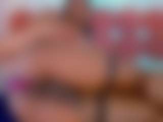 carolinna-doll's Live Sex Cam Show