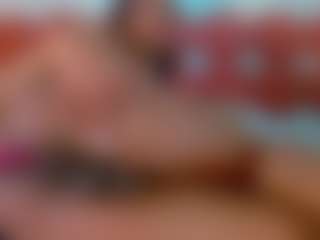 Live cam show with carolinna-doll - Italian on googirlz | colombia