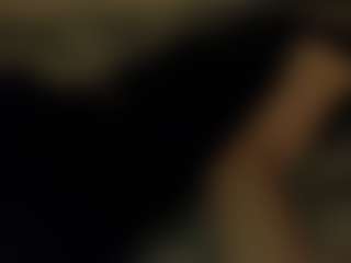 Live cam show with LunyTang - Asian Petite on CamwithHer