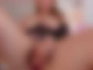 nathalyn-b's Live Sex Cam Show