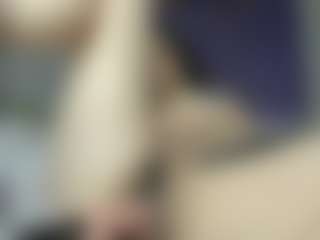 Live cam show with Veeronica-Smith - Hairy Armpits on camwithhim.com
