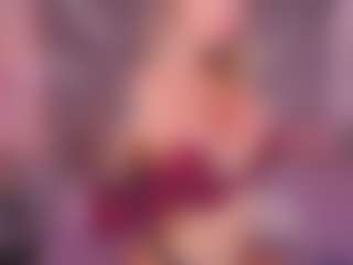 Live cam show with CandyGraces - Flashing on Soda Cam