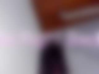 Live cam show with ebonyyhot - Handjob on Gym Cam Girls
