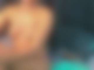 Live cam show with petitelittleebony - Public on madthumbs