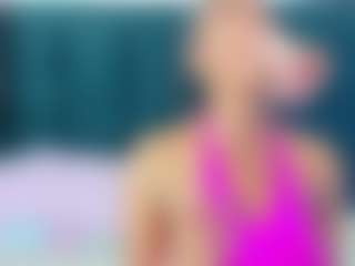 Live cam show with petitelittleebony - Public on Dare Cams