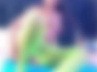 Live cam show with petitelittleebony - Granny on Dare Cams