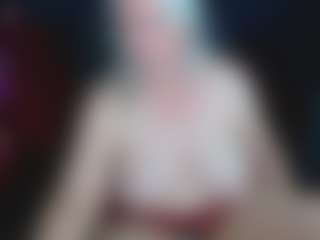 Live cam show with abbinatural - Nora on Camsoda