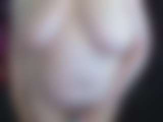 Live cam show with abbinatural - Nora on Camsoda