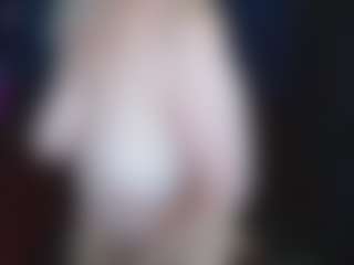 Live cam show with abbinatural - Nora on CamClone