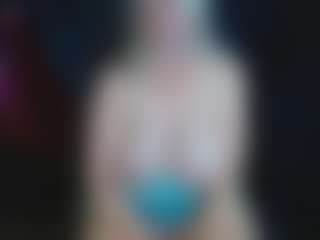 Live cam show with abbinatural - Nora on SpunkLive