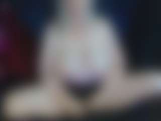 Live cam show with abbinatural - Middle Aged on Livezox