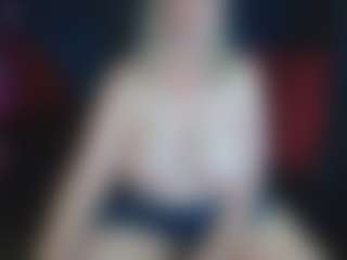 Live cam show with abbinatural - Blonde Hair on googirlz