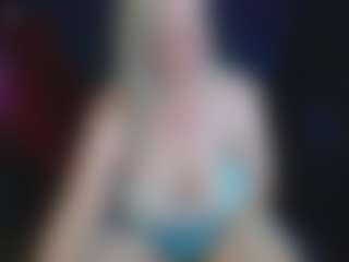 Live cam show with abbinatural - 420 on CamwithHer