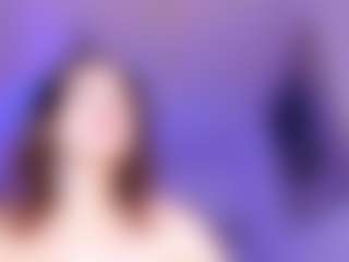 Live cam show with KYLIE - Average on Hubzter Live